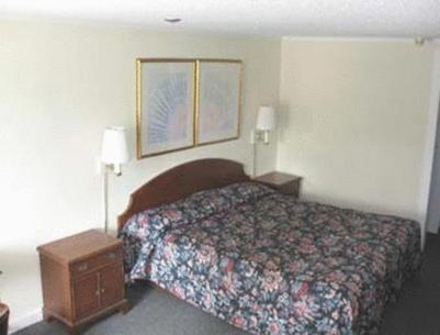 Knights Inn Cleveland/Macedonia Habitación foto